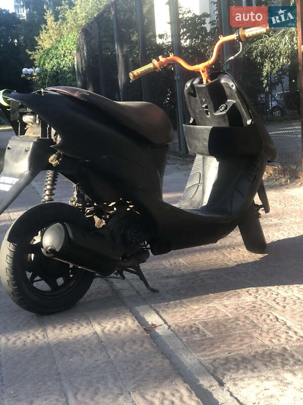 Скутер Suzuki Lets 2 2001 в Киеве