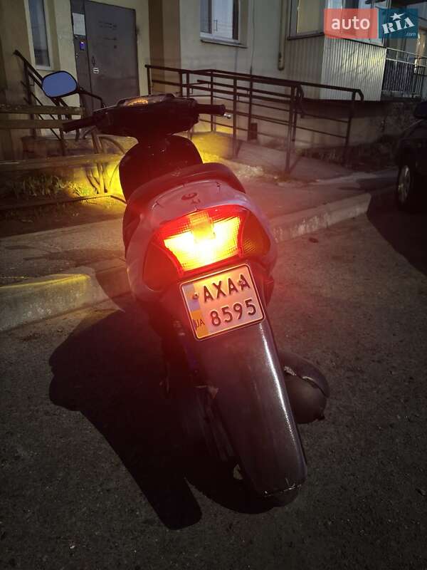 Скутер Suzuki Lets 2 2001 в Новой Водолаге