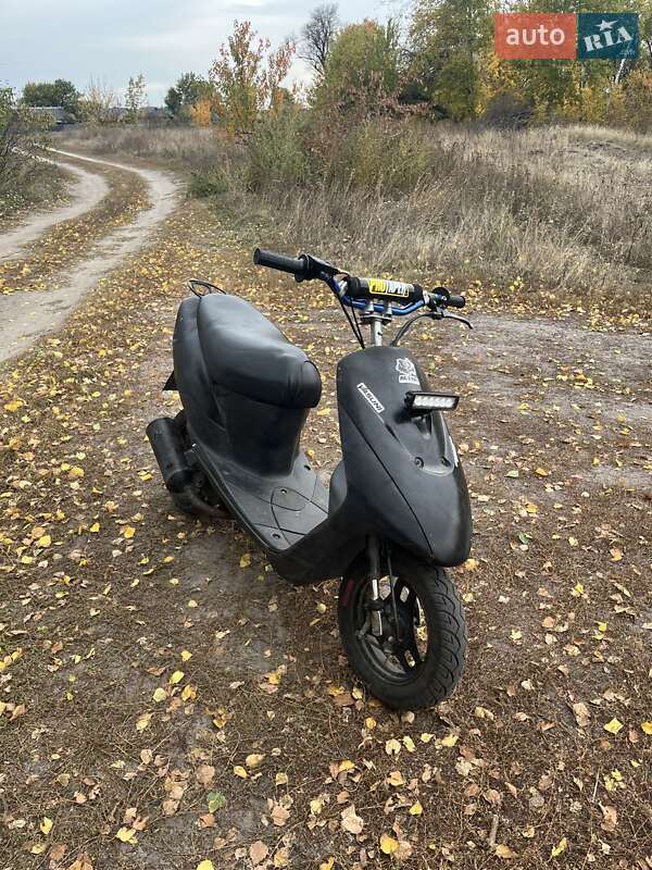 Мопеди Suzuki Lets 2 2004 в Нових Санжарах фото Мопеди Suzuki Lets 2 2004 в Нових Санжарах