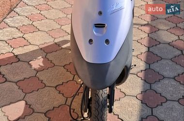 Скутер Suzuki Lets 2 2005 в Коростене