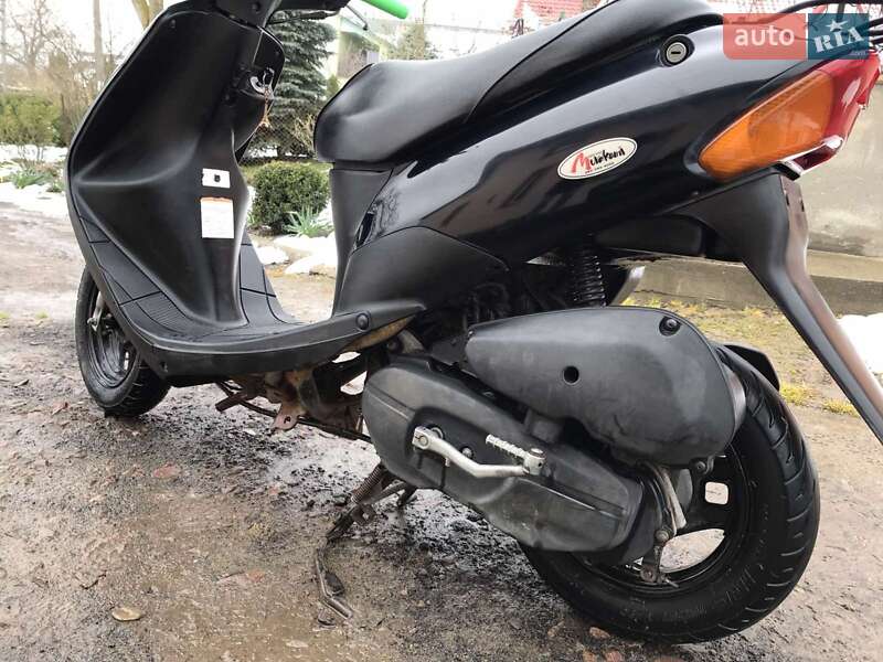 Скутер Suzuki Lets 3 2011 в Дрогобыче