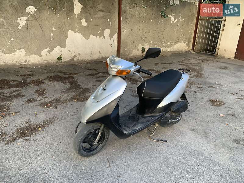 Вантажні моторолери, мотоцикли, скутери, мопеди Suzuki Lets 3 2005 в Чорткові