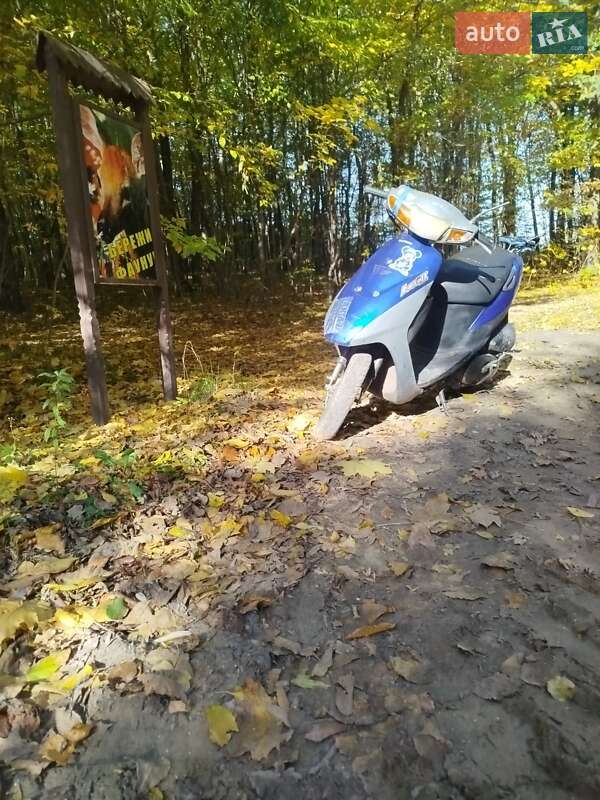 Скутер Suzuki Lets 3 2009 в Здолбуніві фото 2 Скутер Suzuki Lets 3 2009 в Здолбуніві