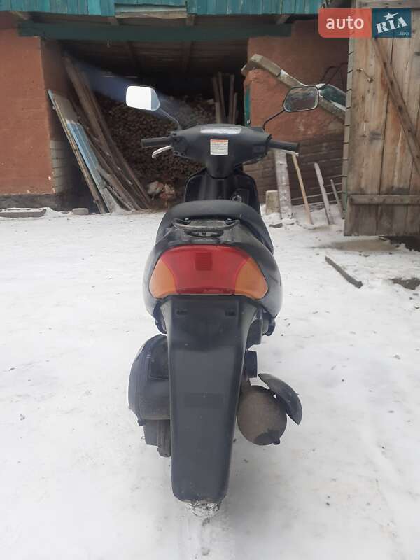 Мотороллер Suzuki Lets 3 2010 в Сарнах