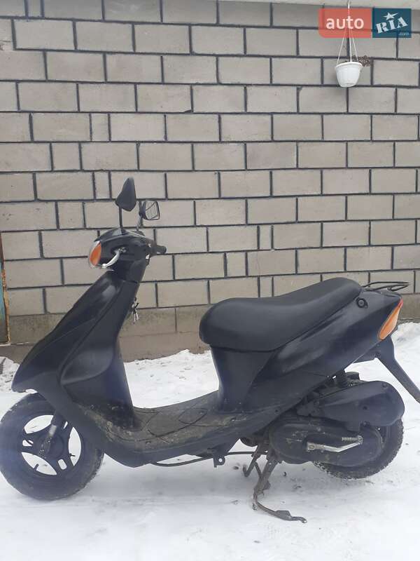 Мотороллер Suzuki Lets 3 2010 в Сарнах фото 3 Мотороллер Suzuki Lets 3 2010 в Сарнах