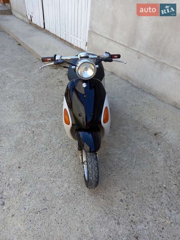 Скутер Suzuki Lets 4 2010 в Черновцах