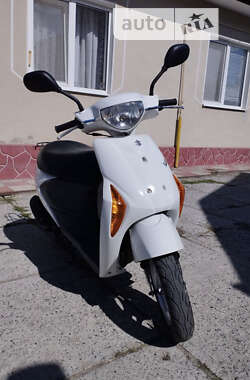 Мопеди Suzuki Lets 5 2012 в Бурштині