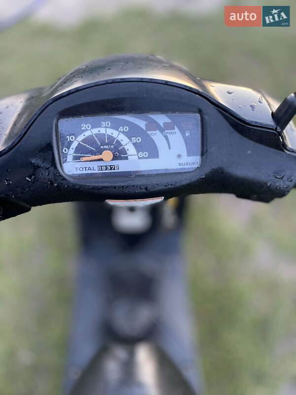 Скутер Suzuki Lets 2011 в Радехове