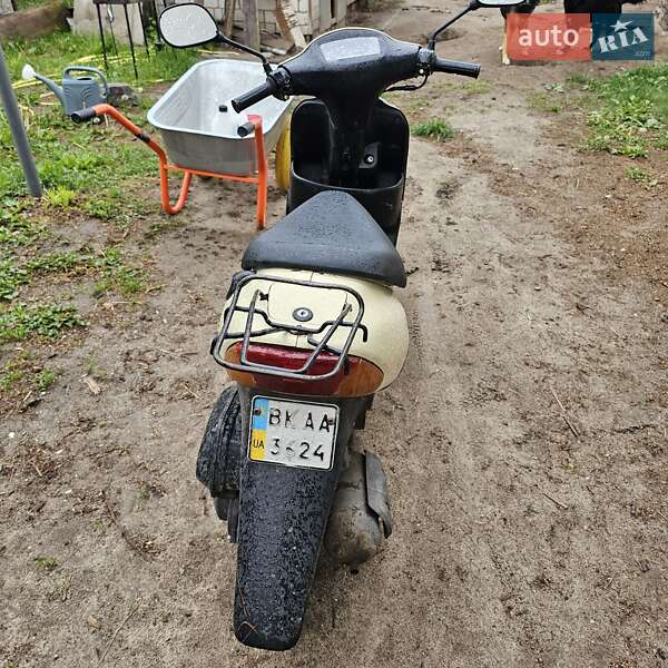 Скутер Suzuki Lets 2011 в Ровно