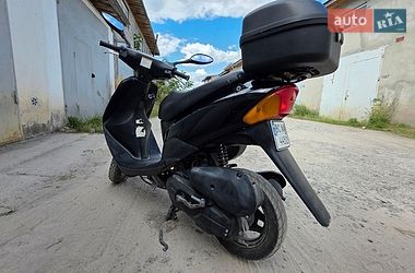 Скутер Suzuki Lets 2011 в Бродах