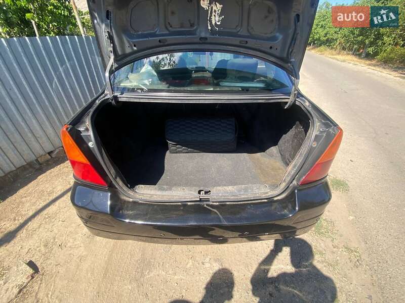 Седан Suzuki Liana 2006 в Одессе