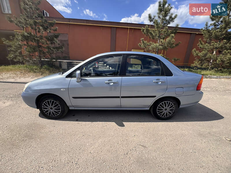 Седан Suzuki Liana 2003 в Тульчине