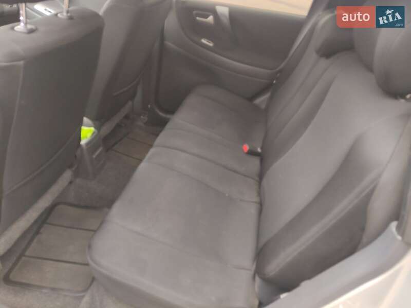 Універсал Suzuki Liana 2007 в Рівному