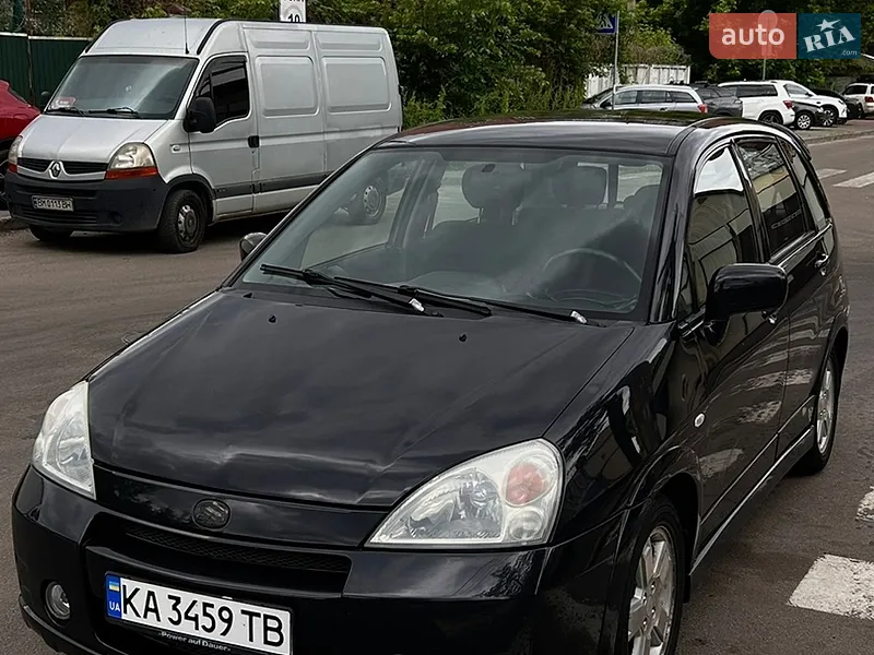 Suzuki Liana