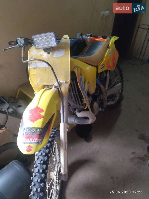 Мотоцикл Кросс Suzuki RM 250 1996 в Тячеві