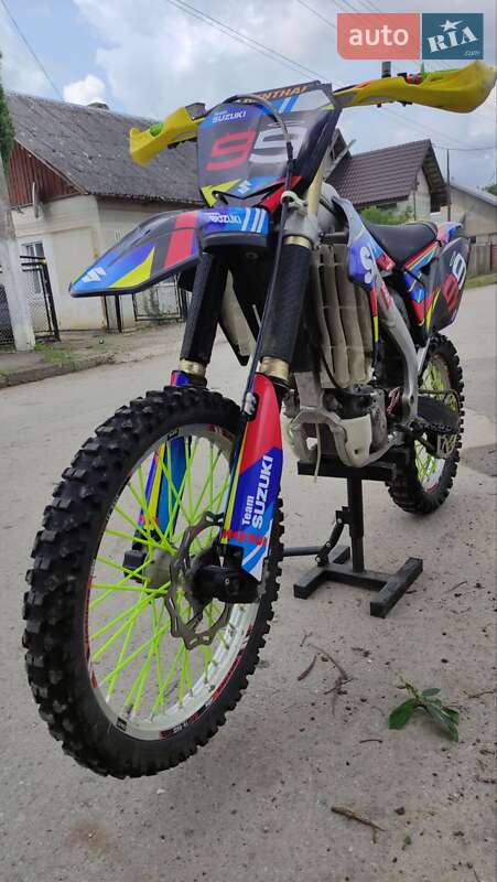 Мотоцикл Кросс Suzuki RM 250Z 2015 в Тлумаче