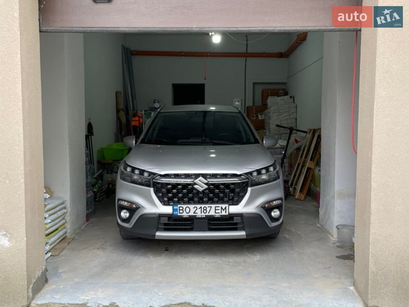 Внедорожник / Кроссовер Suzuki S-Cross 2023 в Тернополе