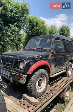 Внедорожник / Кроссовер Suzuki Samurai 1988 в Хусте