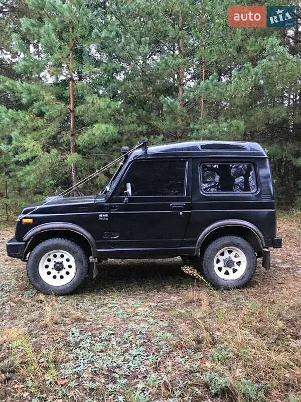 Внедорожник / Кроссовер Suzuki Samurai 1984 в Коростене