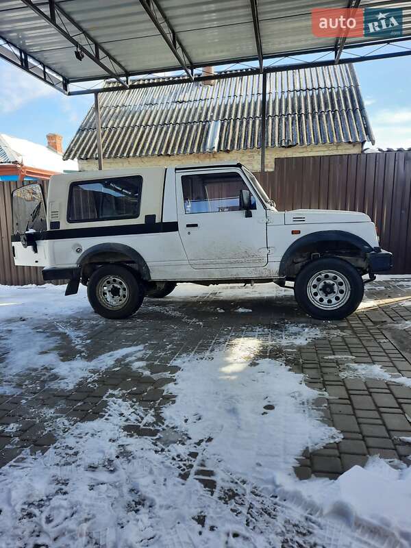 Внедорожник / Кроссовер Suzuki Samurai 1998 в Бобринце
