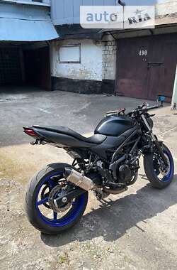 Мотоцикл Классік Suzuki SFV 400 2016 в Києві