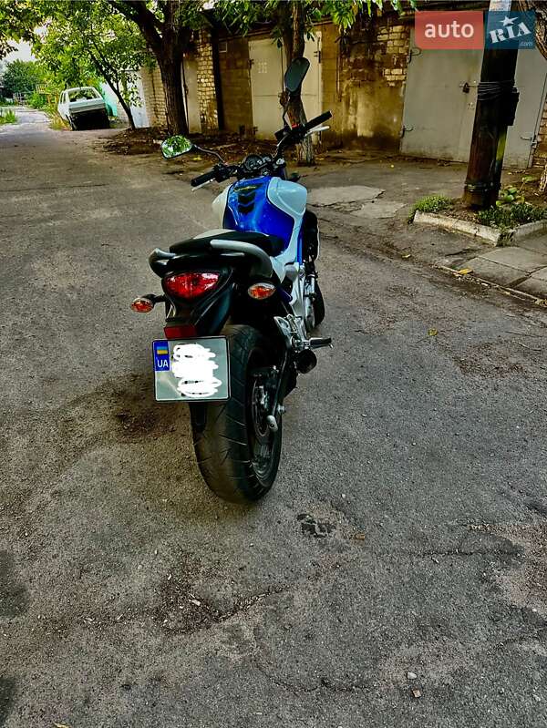 Мотоцикл Классик Suzuki SFV 650 2009 в Запорожье