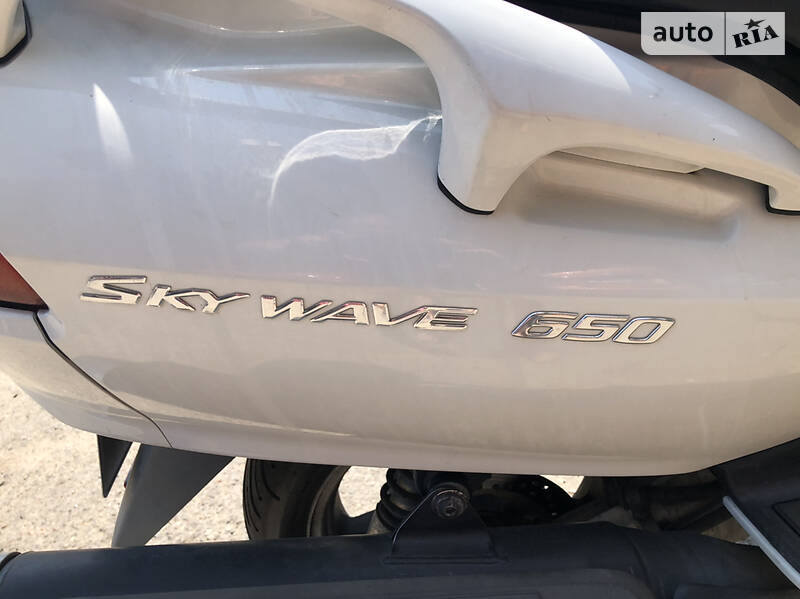 Макси-скутер Suzuki Skywave 250 2005 в 