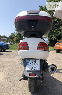 Макси-скутер Suzuki Skywave 250 2005 в 