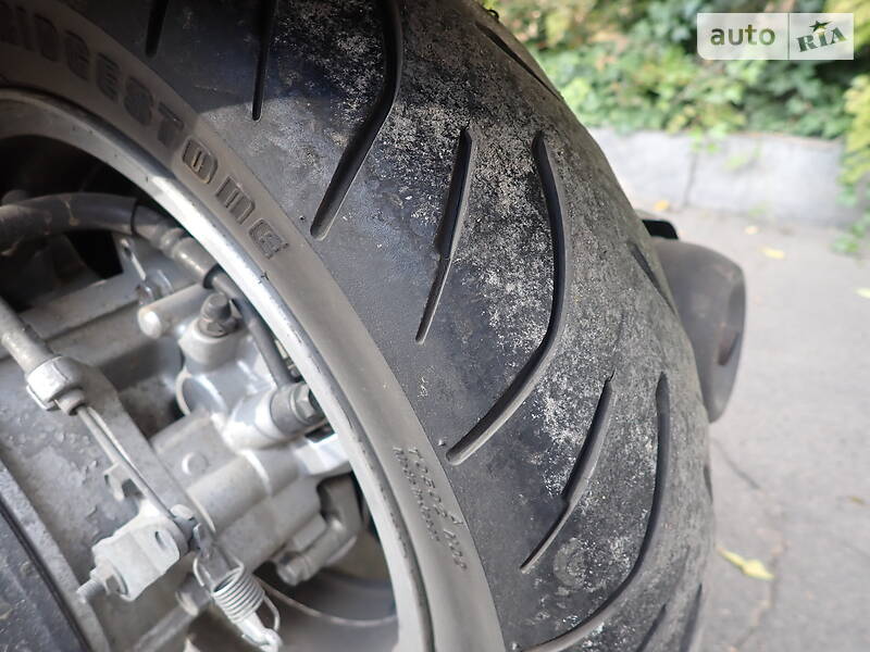 Скутер Suzuki Skywave 250 2001 в Одесі