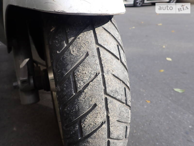 Скутер Suzuki Skywave 250 2001 в Одесі