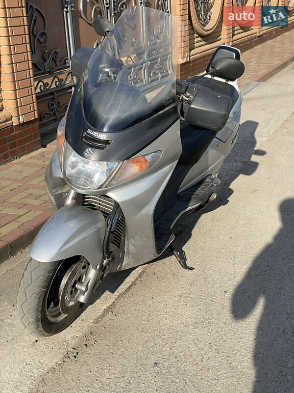Макси-скутер Suzuki Skywave 250 1998 в Теофиполе
