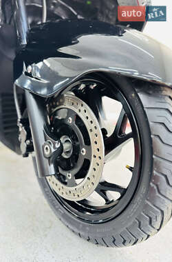 Макси-скутер Suzuki Skywave 250 2007 в 