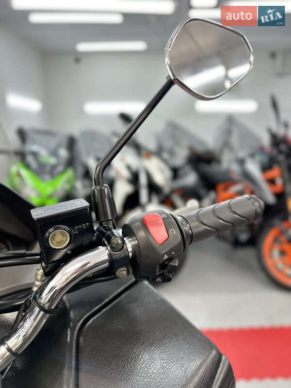 Максі-скутер Suzuki Skywave 250 2007 в Одесі