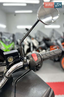Макси-скутер Suzuki Skywave 250 2007 в 