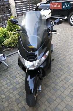 Макси-скутер Suzuki Skywave 250 2007 в 
