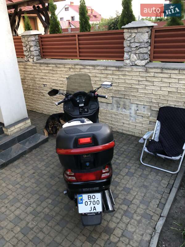 Макси-скутер Suzuki Skywave 250 2007 в Тернополе