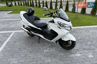 Максі-скутер Suzuki Skywave 250 2011 в Києві