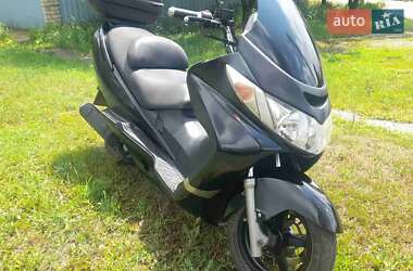 Мопеды Suzuki Skywave 250 2007 в 