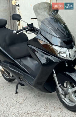 Скутер Suzuki Skywave 250 2004 в 
