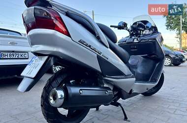 Макси-скутер Suzuki Skywave 250 2007 в 