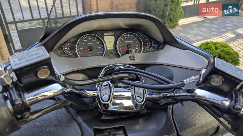 Макси-скутер Suzuki Skywave 250 2008 в Черновцах