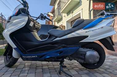 Макси-скутер Suzuki Skywave 250 2008 в 