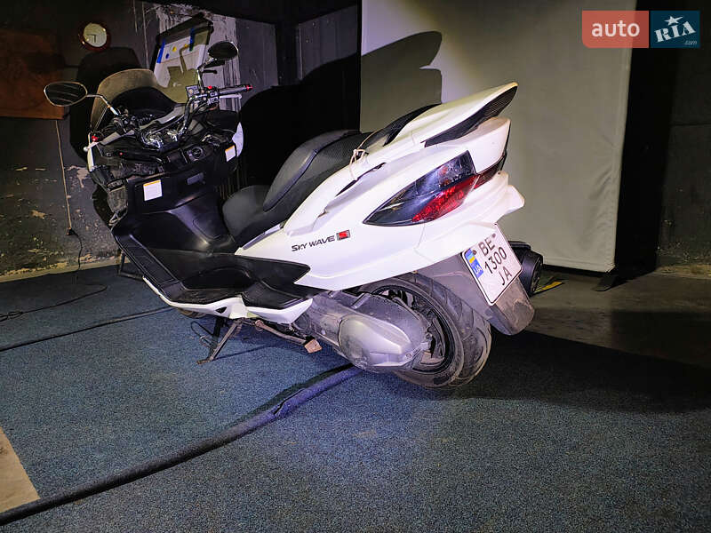 Макси-скутер Suzuki Skywave 250 2010 в Киеве фото 13 Макси-скутер Suzuki Skywave 250 2010 в Киеве