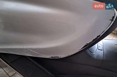 Максі-скутер Suzuki Skywave 250 2008 в 