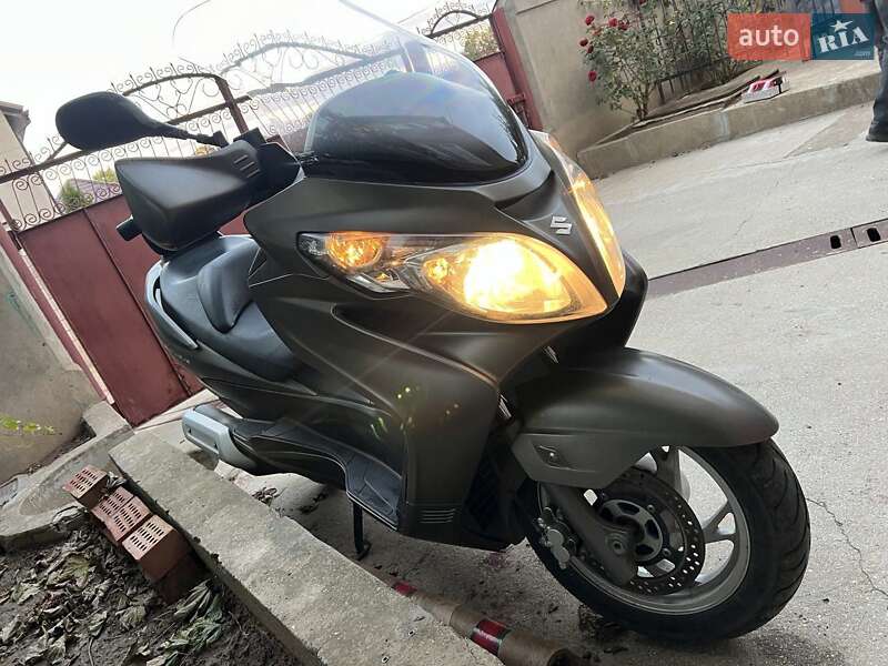 Максі-скутер Suzuki Skywave 250 2010 в Білгороді-Дністровському