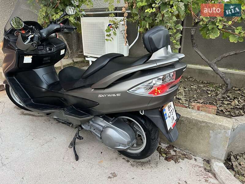 Максі-скутер Suzuki Skywave 250 2010 в Білгороді-Дністровському