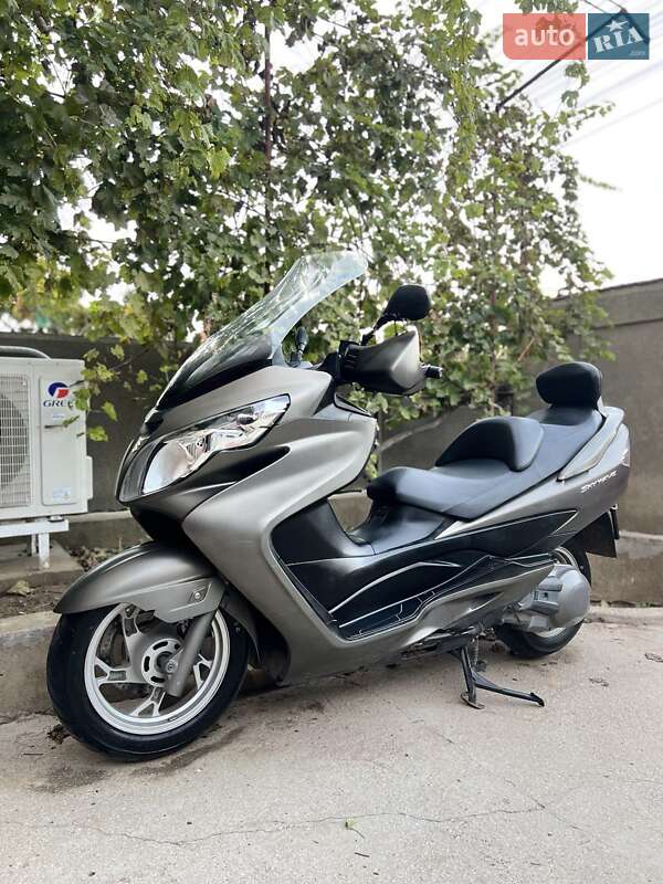 Максі-скутер Suzuki Skywave 250 2010 в Білгороді-Дністровському