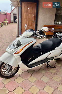 Макси-скутер Suzuki Skywave 250 2008 в Одессе