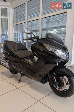Макси-скутер Suzuki Skywave 250 2011 в Кременчуге