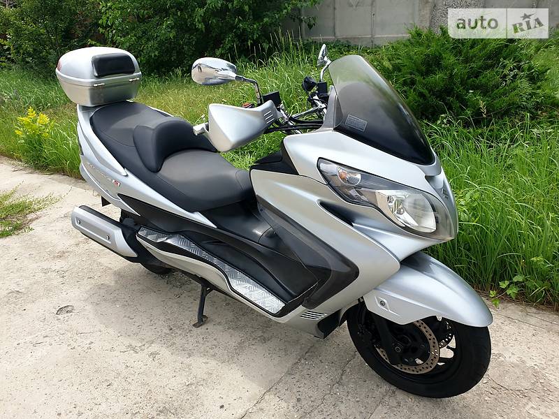 Suzuki skywave 400